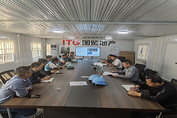 江蘇宏嘉公司總經(jīng)理葉明武同志率隊(duì)參加廈門國貿(mào)項(xiàng)目、偉星項(xiàng)目及華潤項(xiàng)目建設(shè)單位組織召開的項(xiàng)目研討會(huì)